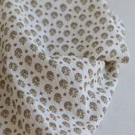 Leela - Double gaze de coton motif fleuri fond écru