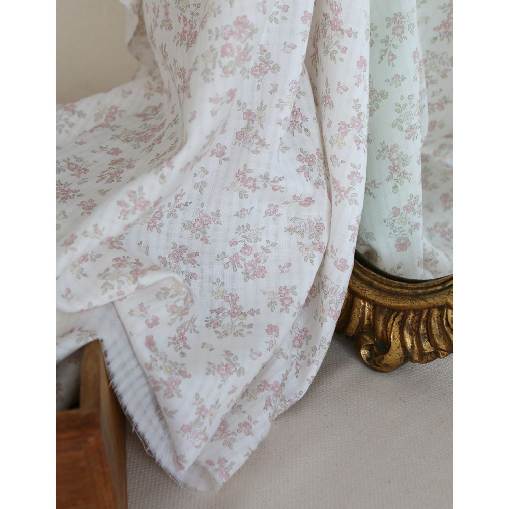 copy of Scarlett - Seersucker / Coton gaufré doux fond lait fleuri rose tendre