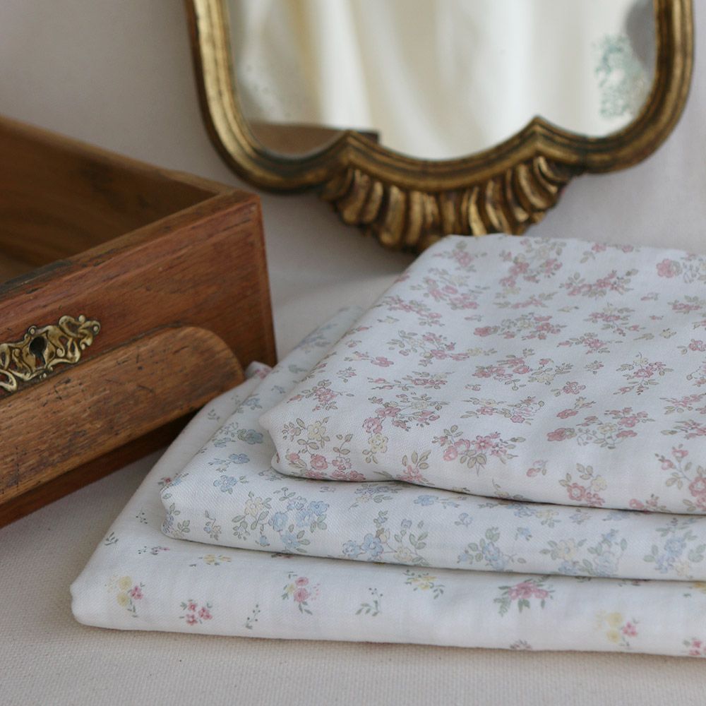 copy of Scarlett - Seersucker / Coton gaufré doux fond lait fleuri rose tendre