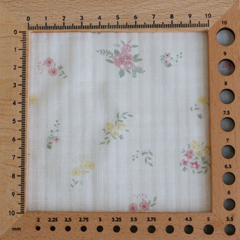 Morgane - Seersucker / Coton gaufré doux fleuri parme