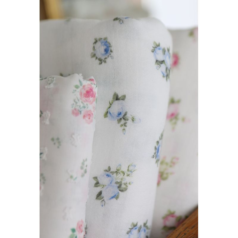 Rosabella - Double gaze de coton BIO blanc motif fleuri bleu