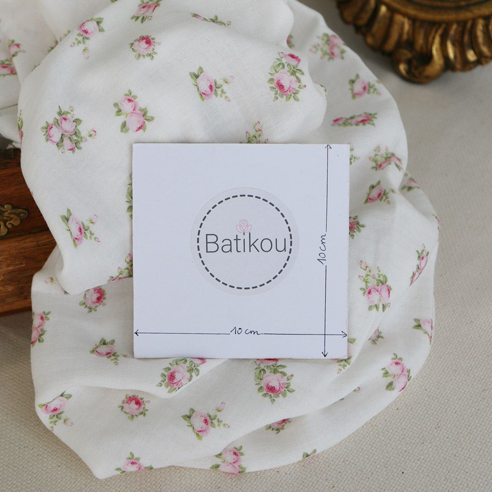 Rosabella - Double gaze de coton BIO blanc motif fleuri rose