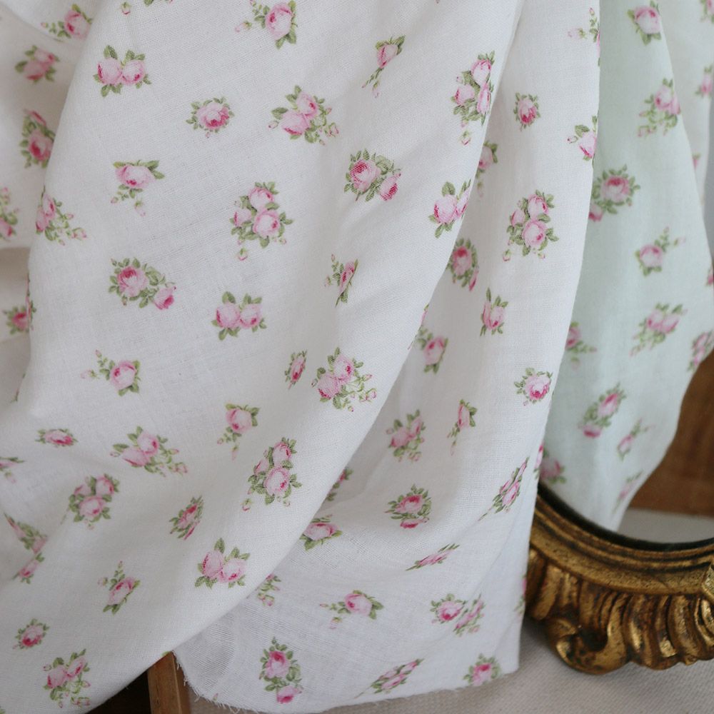 Rosabella - Double gaze de coton BIO blanc motif fleuri rose