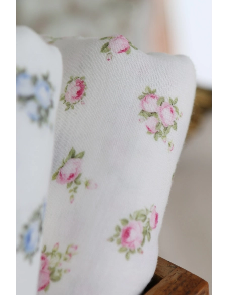 Rosabella - Double gaze de coton BIO blanc motif fleuri rose