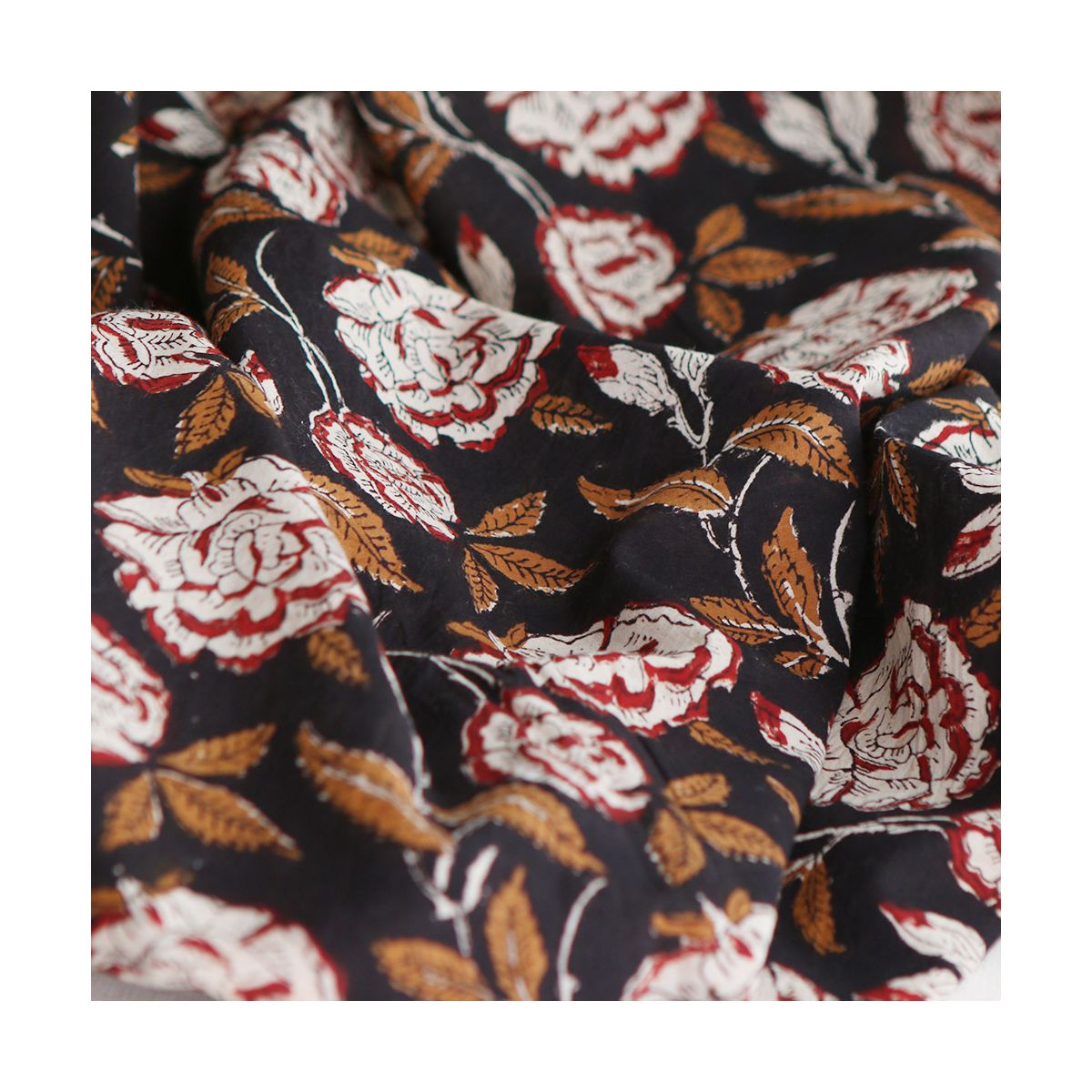 Surya - Tissu indien en coton imprimé main Hand Block Artisanal Surya - Tissu indien en coton imprimé main Hand Block Artisanal