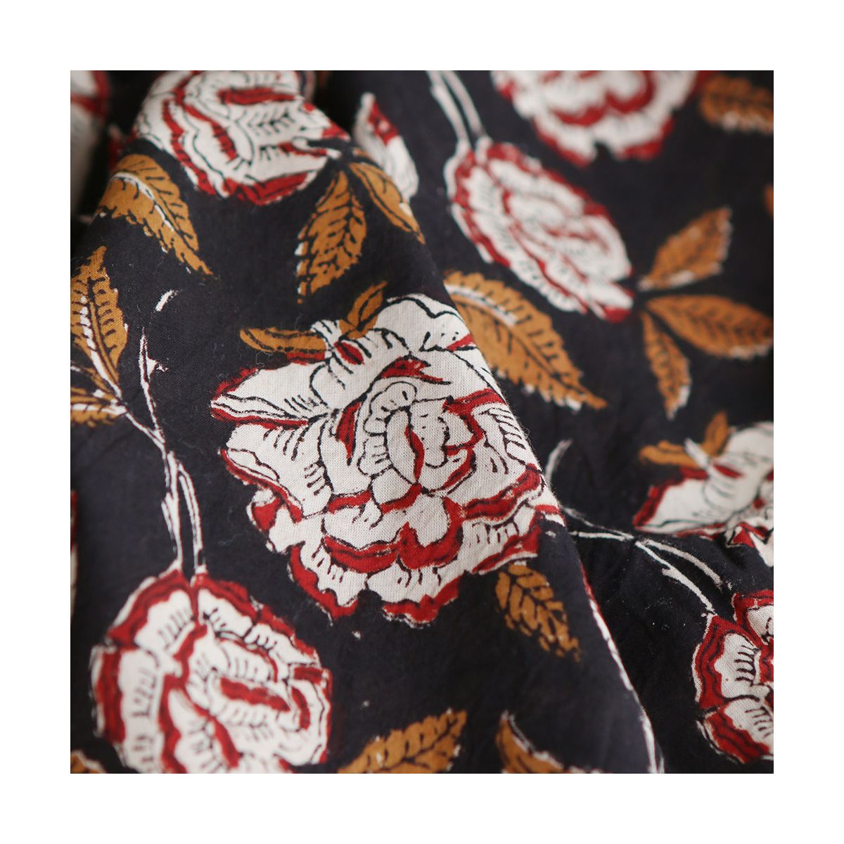 Surya - Tissu indien en coton imprimé main Hand Block Artisanal Surya - Tissu indien en coton imprimé main Hand Block Artisanal