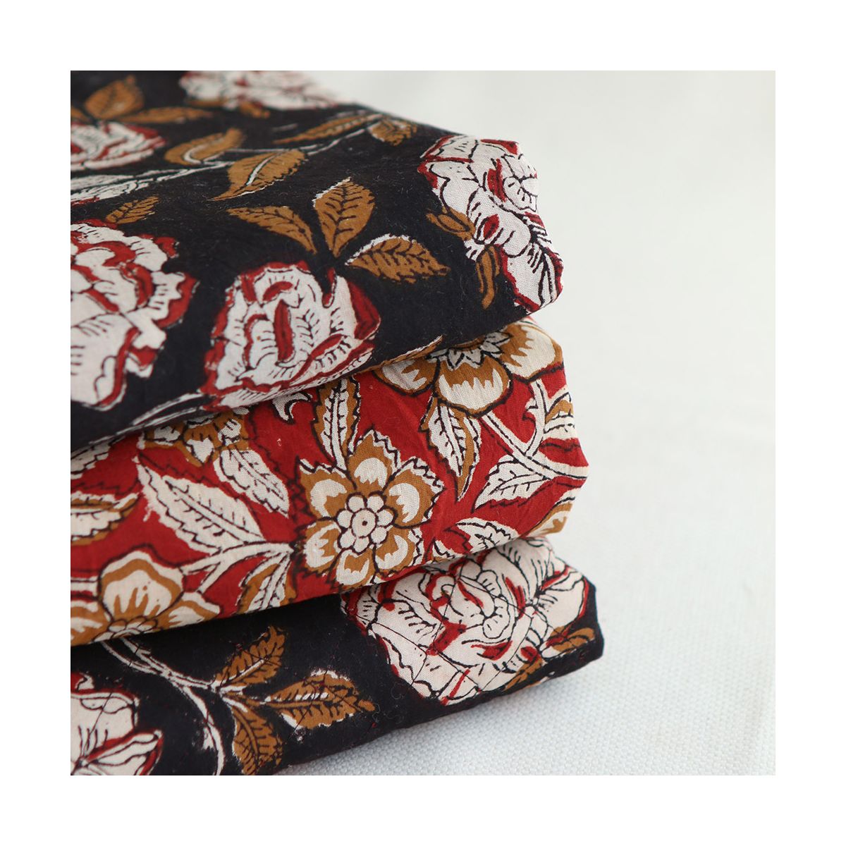 Laili - Tissu indien en coton imprimé main Hand Block Artisanal Laili - Tissu indien en coton imprimé main Hand Block Artisanal