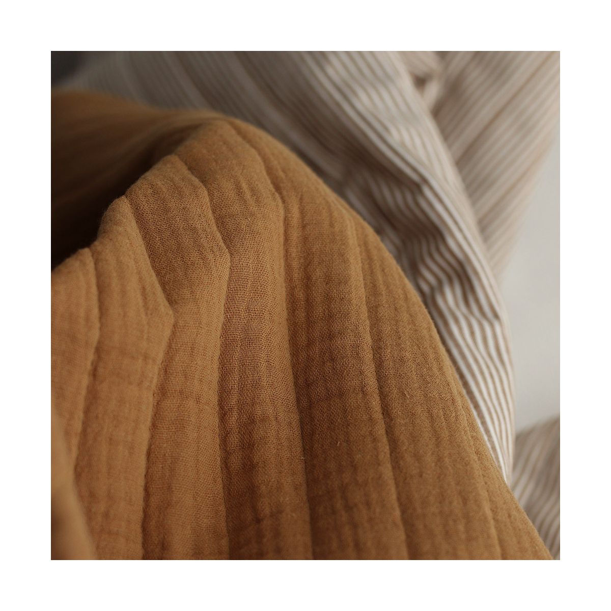 Country - Tissu matelassé double face havane / rayures ocre