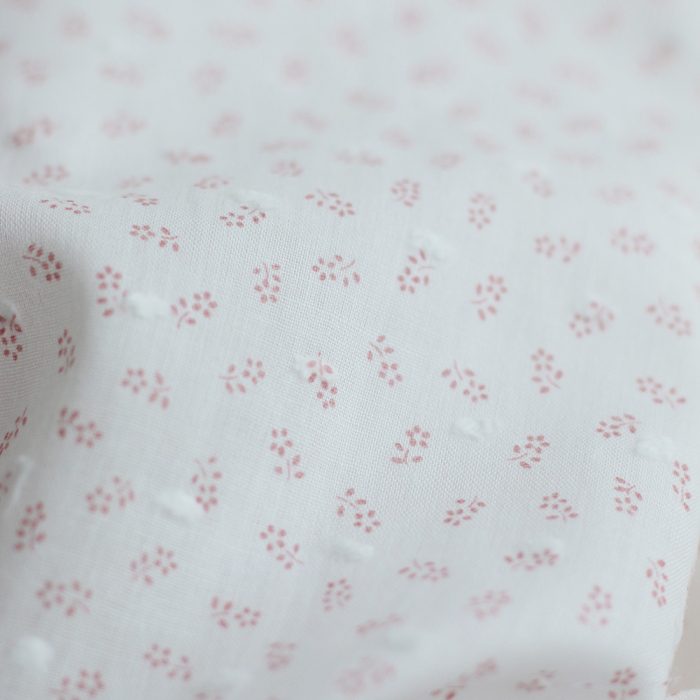 Anaelle - Plumetis de coton blanc imprimé fleuri vieux rose