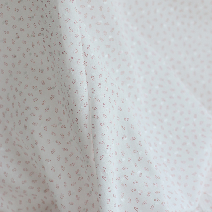 Anaelle - Plumetis de coton blanc imprimé fleuri vieux rose