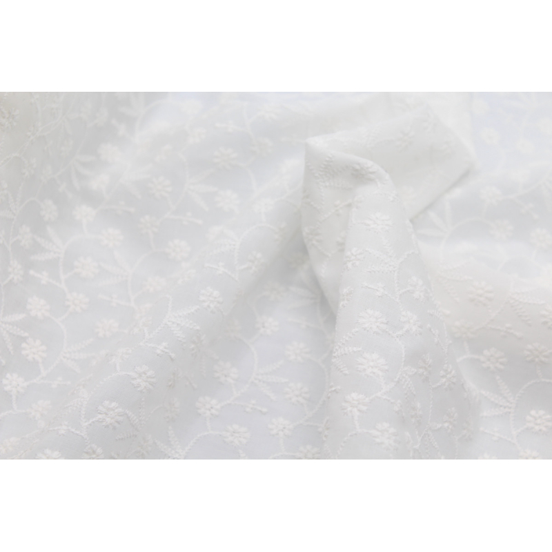 Broderie anglaise coton coloris ivoire