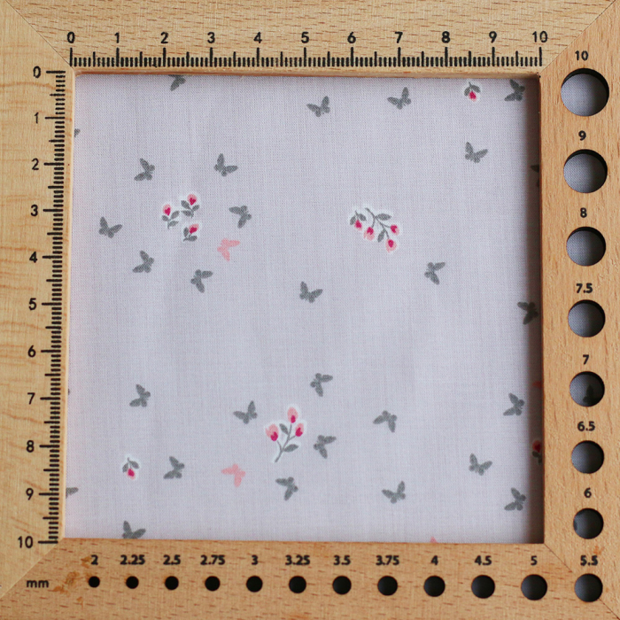 Mariposa - Batiste de coton SILKYNE imprimé petits papillons