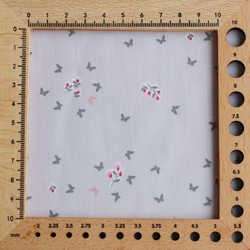 Mariposa - Batiste de coton SILKYNE imprimé petits papillons