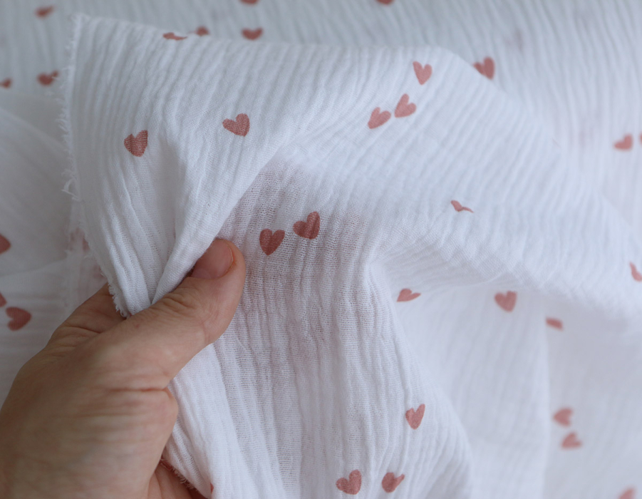 Corazon - Double gaze de coton petits coeurs rose fond blanc