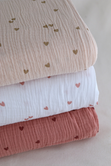 Corazon - Double gaze de coton petits coeurs rose fond blanc