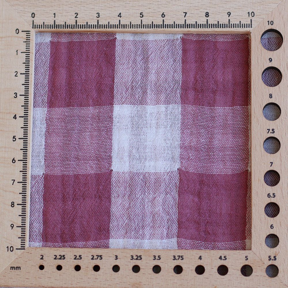 Double gaze de coton vichy réversible blanc / grège