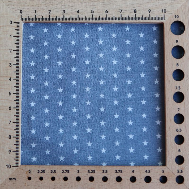 Frou-frou / Batiste de coton imprimé petites étoiles fond gris acier