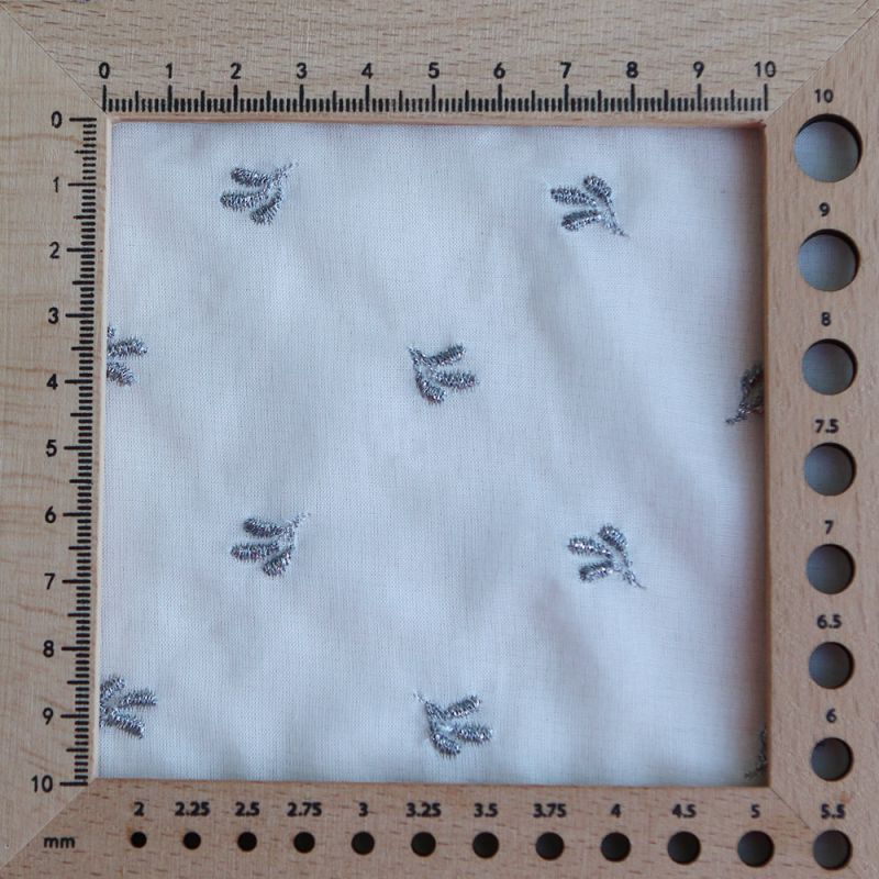 Claudia - Voile coton organique blanc brodé argenté