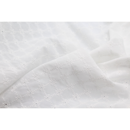 Broderie anglaise coton coloris ivoire