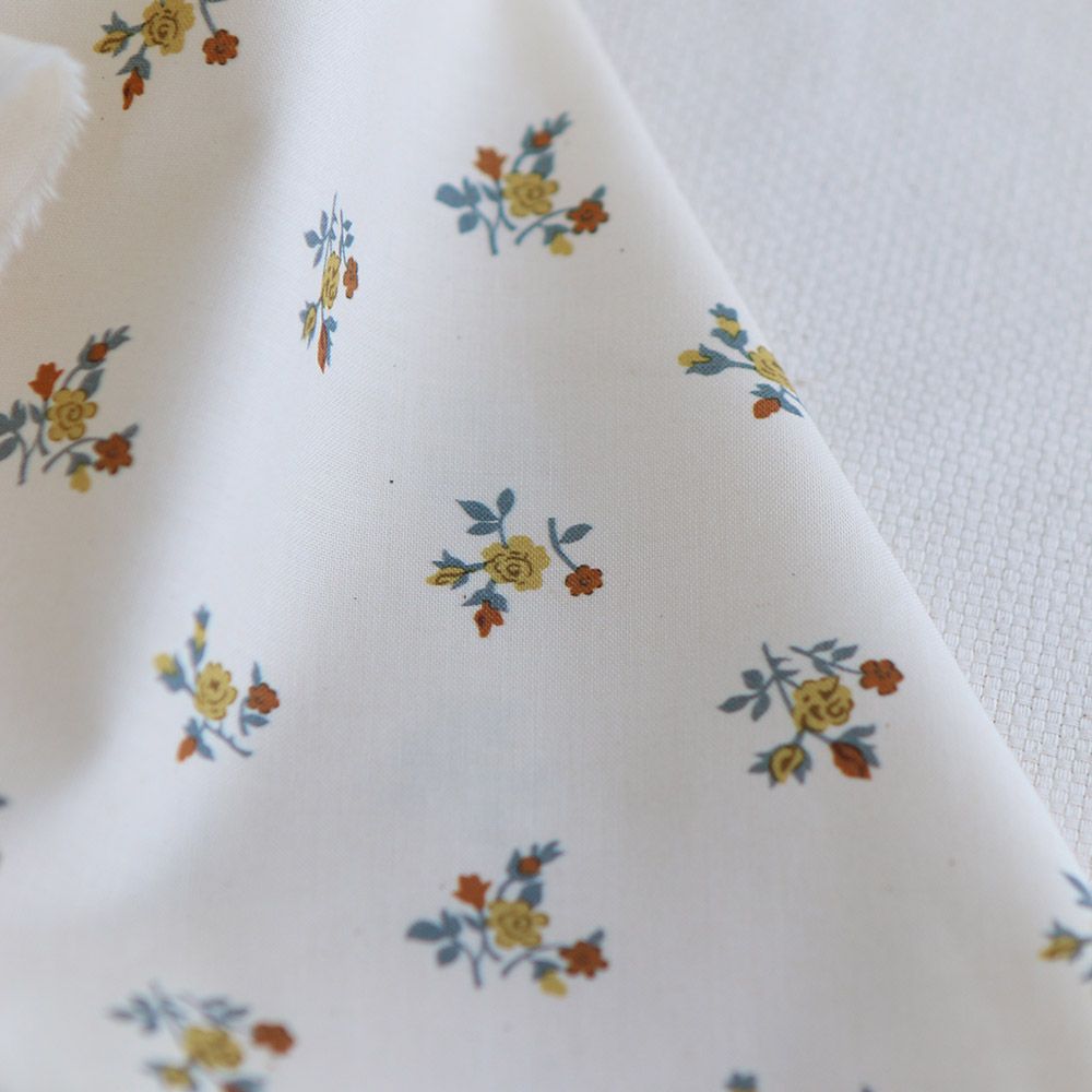 Celine - Popeline douce coton organique fond ivoire fleuri ocre / moutarde