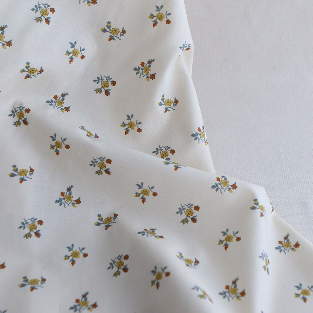 Celine - Popeline douce coton organique fond ivoire fleuri ocre / moutarde