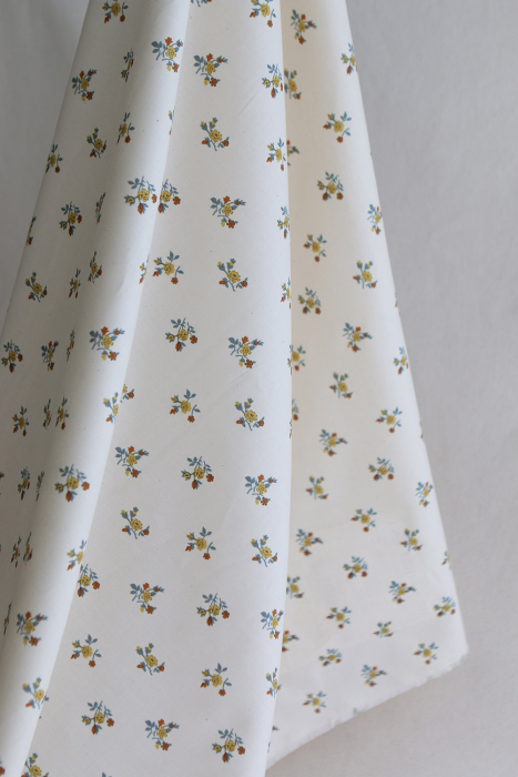 Celine - Popeline douce coton organique fond ivoire fleuri ocre / moutarde