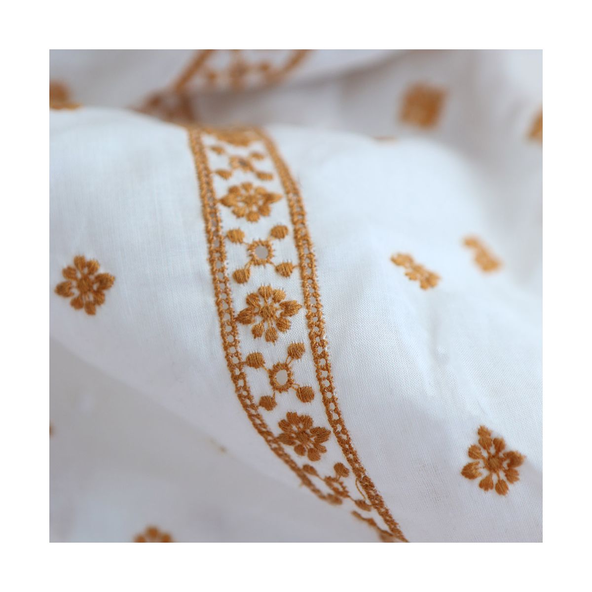 copy of Claudia - Voile coton organique blanc brodé argenté copy of Claudia - Voile coton organique blanc brodé argenté