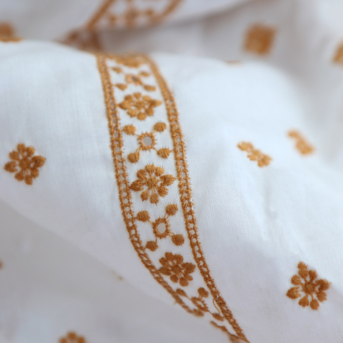 copy of Claudia - Voile coton organique blanc brodé argenté
