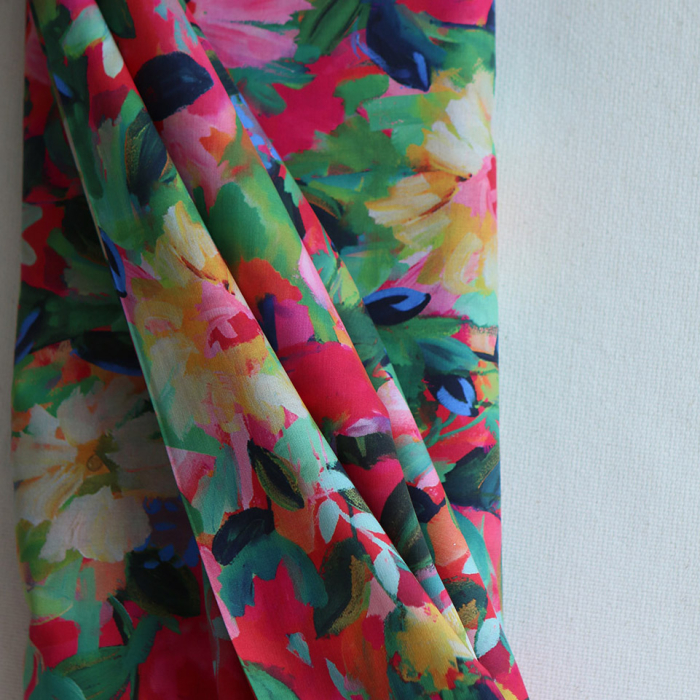 Batiste de coton douce à imprimé fleuri rose Bolywood