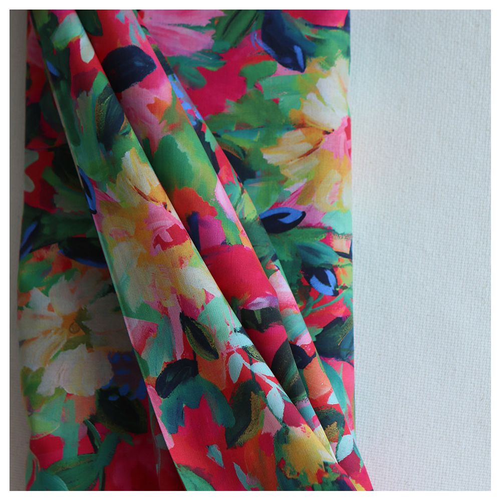 Batiste de coton douce à imprimé fleuri rose Bolywood