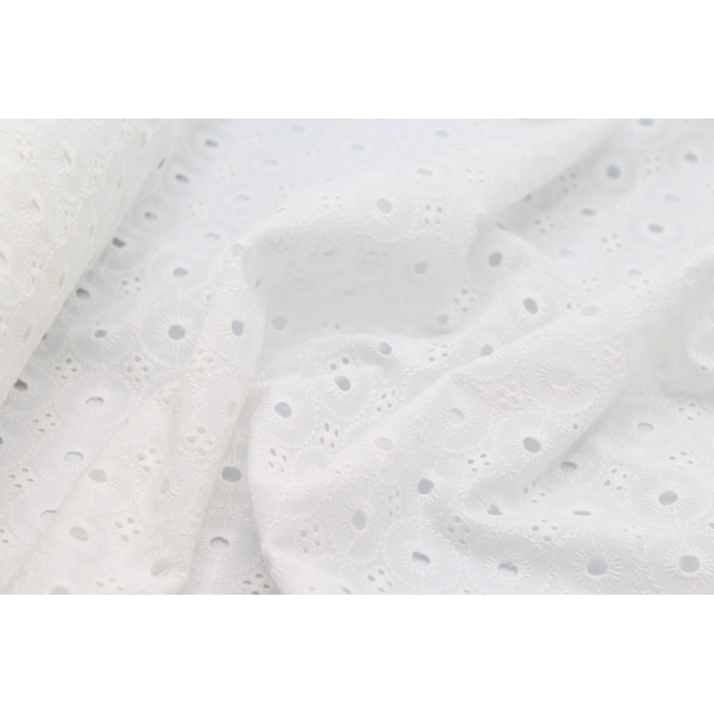 Broderie anglaise coton coloris ivoire