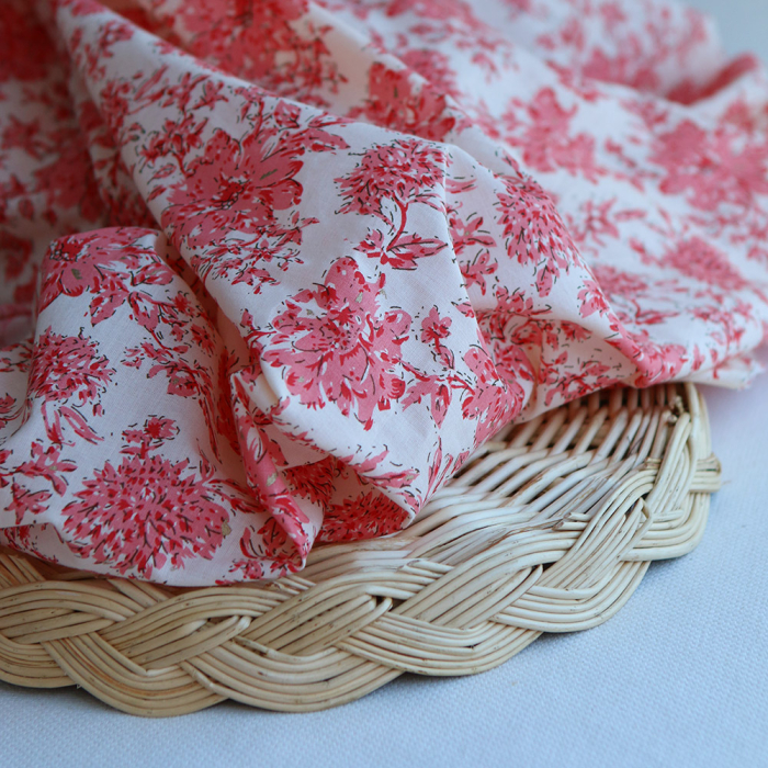 Anjali - Tissu indien en coton imprimé Hand Block Artisanal touches de doré