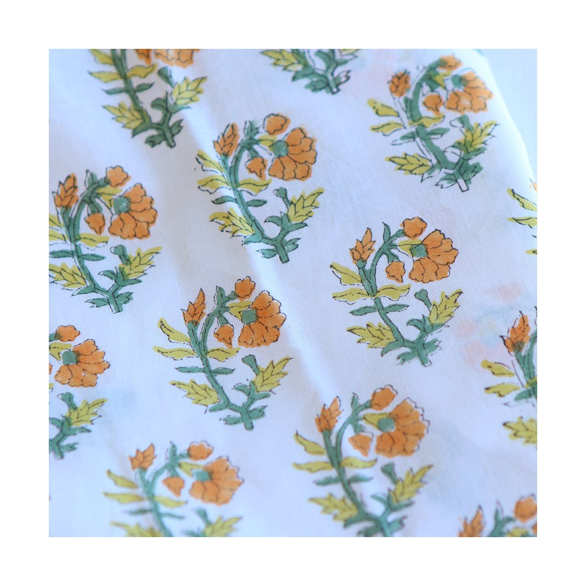 Chanda B - Tissu indien coton hand block traditionnel jaune orange Chanda B - Tissu indien coton hand block traditionnel jaune orange