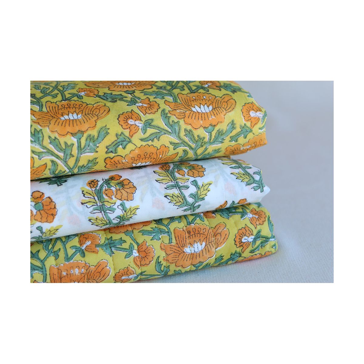 Chanda - Tissu indien matelassé double face coton hand block largeur 100cm Chanda - Tissu indien matelassé double face coton hand block largeur 100cm
