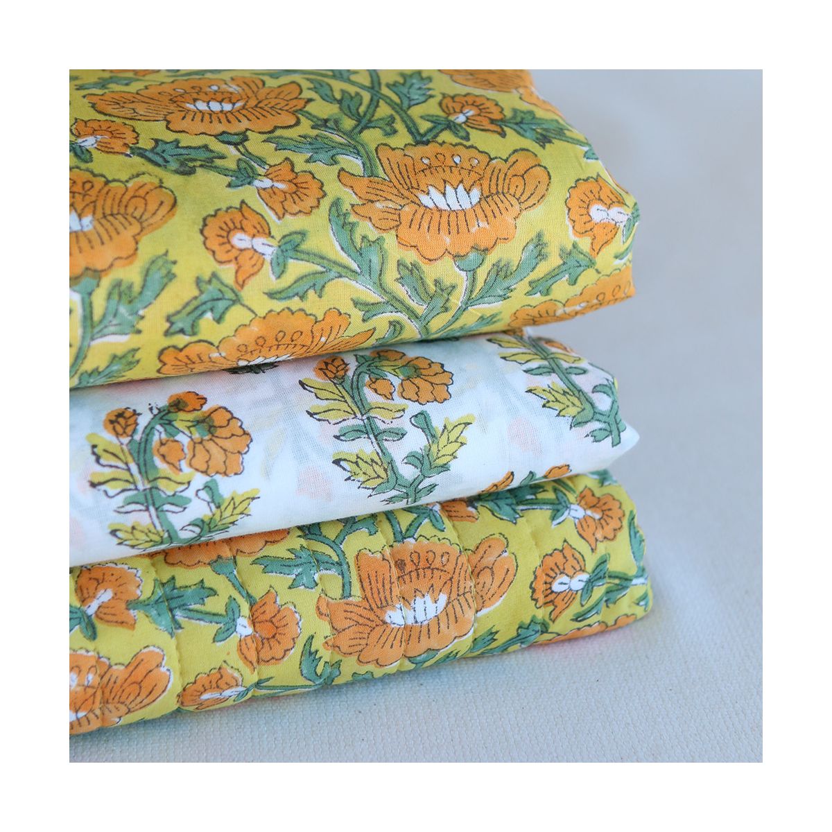 Chanda - Tissu indien matelassé double face coton hand block largeur 100cm Chanda - Tissu indien matelassé double face coton hand block largeur 100cm