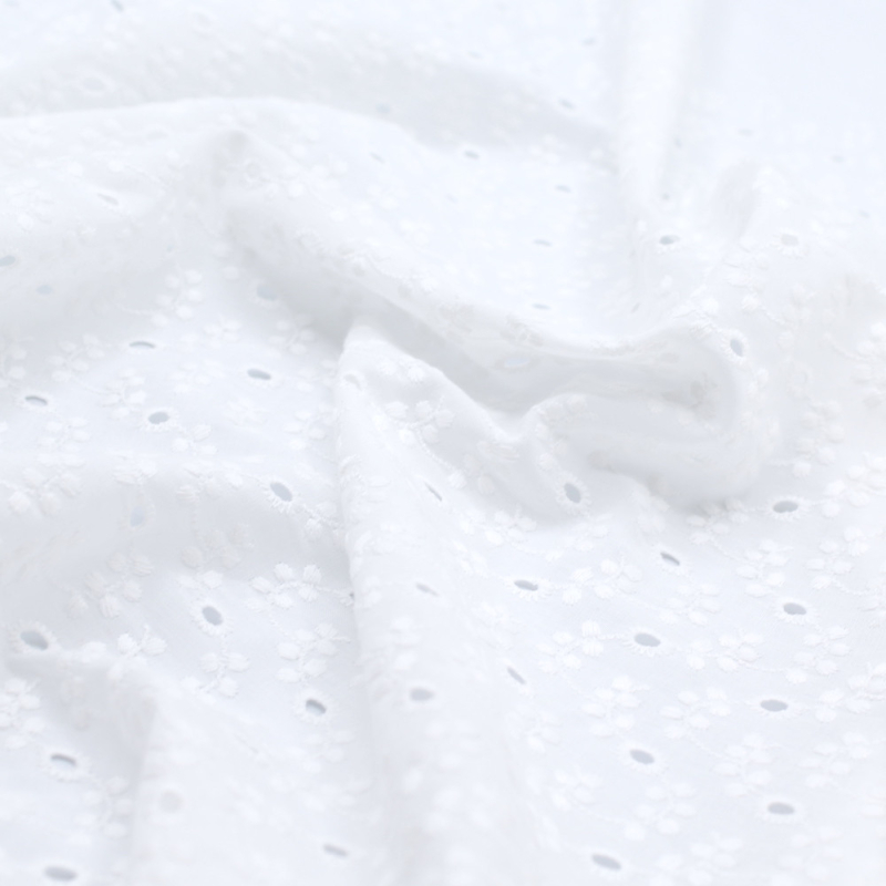 Broderie anglaise coton coloris BLANC Qualité Oeko-tex - 1