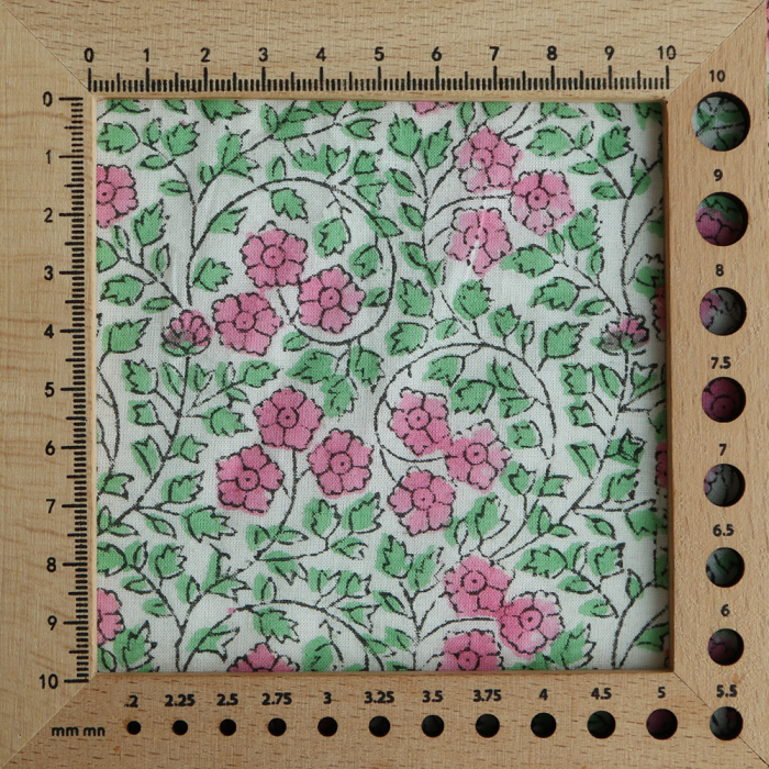 Avani B - Tissu indien coton hand block traditionnel vert et rose