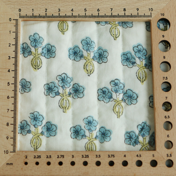 Jasmin - Tissu indien matelassé double face coton hand block largeur 100cm