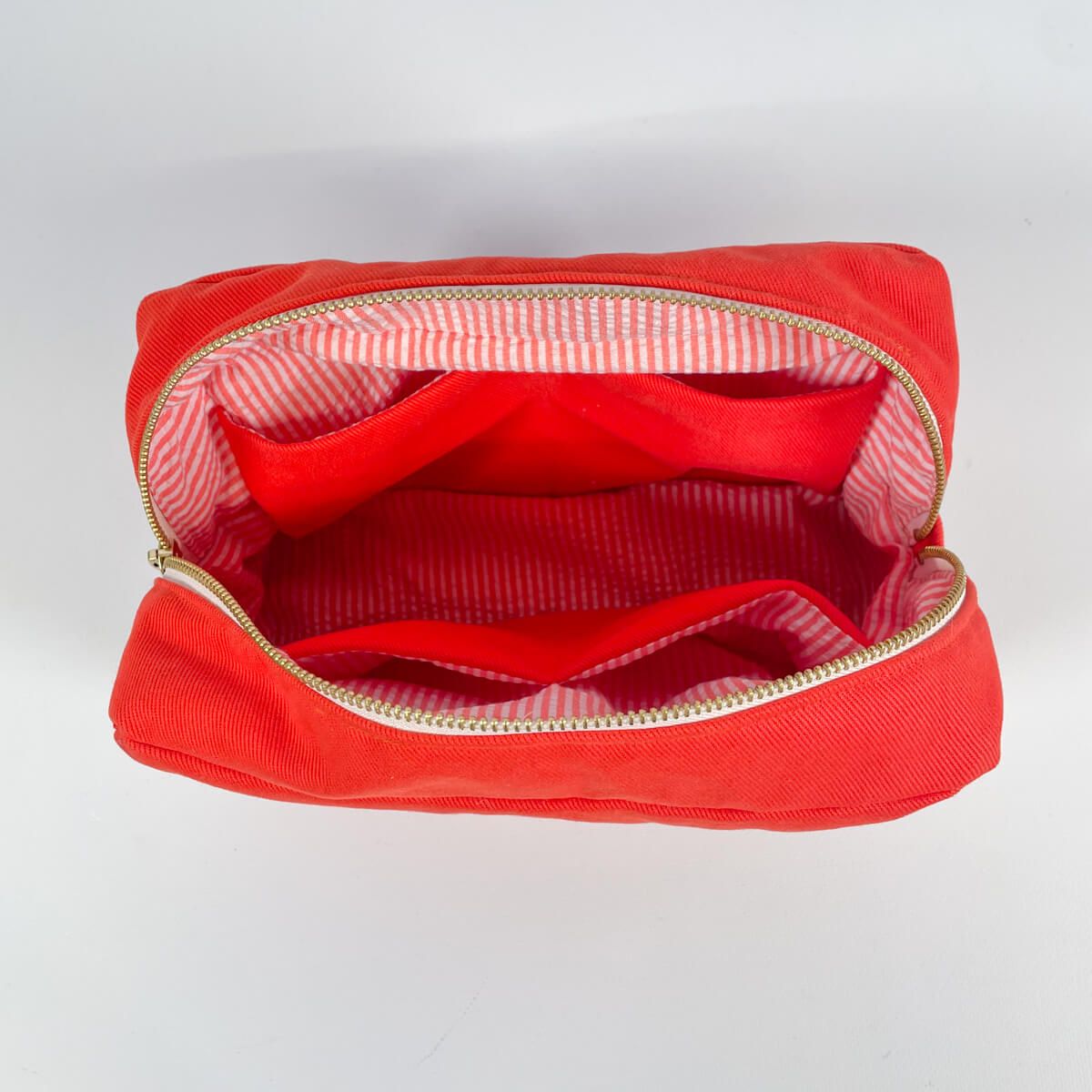 Voyage - Pochette patron Ikatee sac de voyage et trousse de toilette Voyage - Pochette patron Ikatee sac de voyage et trousse de toilette