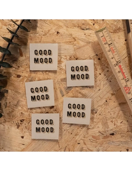 Lot 5 étiquettes tissées ©ikatee Good Mood