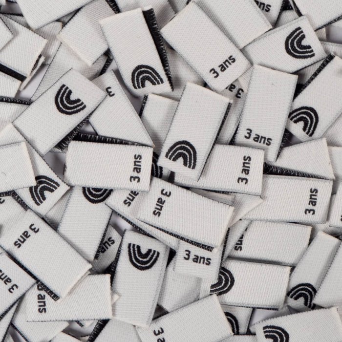 Lot 15 étiquettes tissées ©ikatee Tailles 3A au 7A