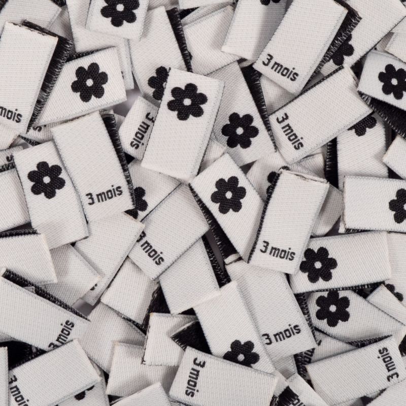 Lot 15 étiquettes tissées ©ikatee Bébé Tailles 3mois au 24mois