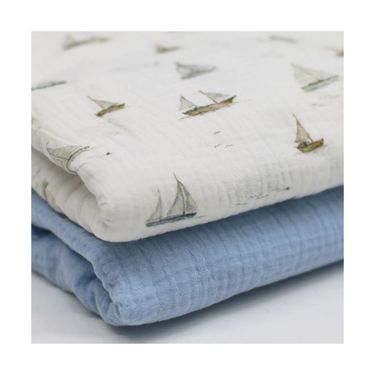 Double gaze de coton fond lait imprimés bateaux