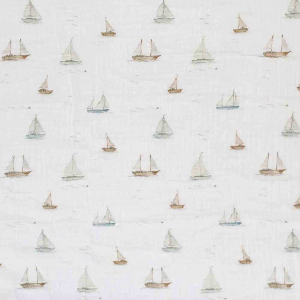 Double gaze de coton fond lait imprimés bateaux