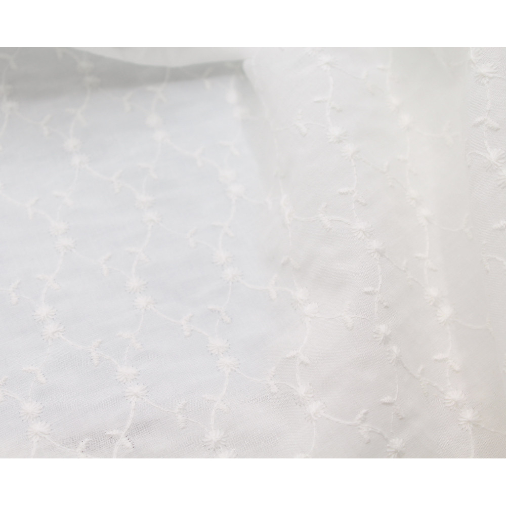 Broderie anglaise coton coloris ivoire