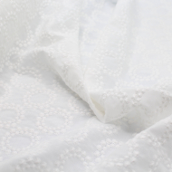 Broderie anglaise coton coloris ivoire Qualité Oeko-tex - 1 Broderie anglaise coton coloris ivoire Qualité Oeko-tex - 1