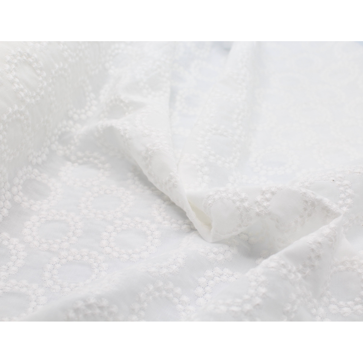Broderie anglaise coton coloris ivoire Qualité Oeko-tex - 3 Broderie anglaise coton coloris ivoire Qualité Oeko-tex - 3