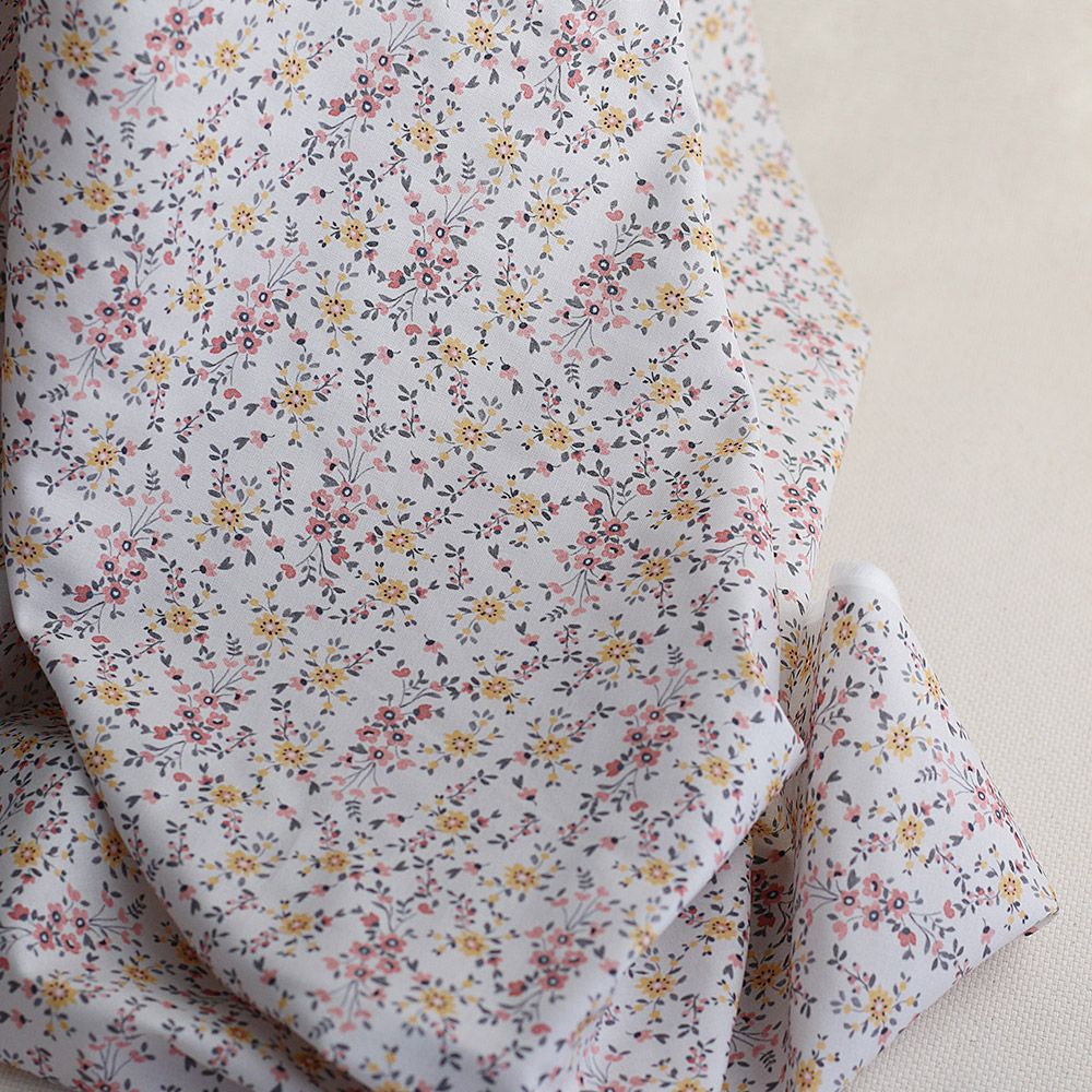 Zelie - Popeline de coton douce qualité SWEET fleuri fond parme