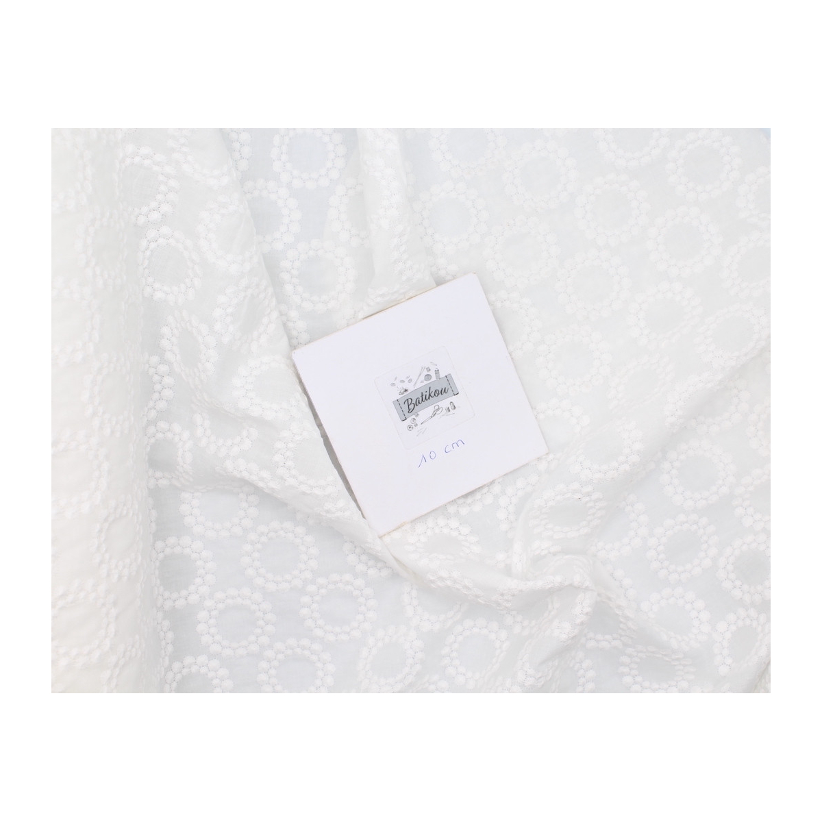 Broderie anglaise coton coloris ivoire Qualité Oeko-tex - 5 Broderie anglaise coton coloris ivoire Qualité Oeko-tex - 5