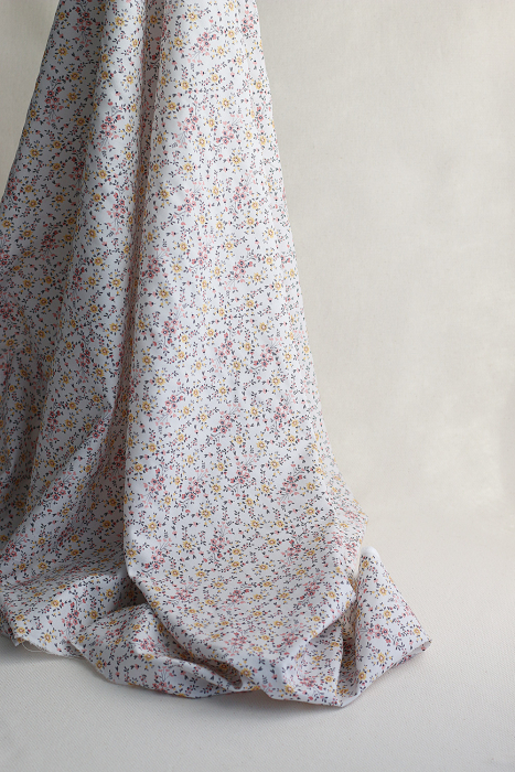 Zelie - Popeline de coton douce qualité SWEET fleuri fond parme